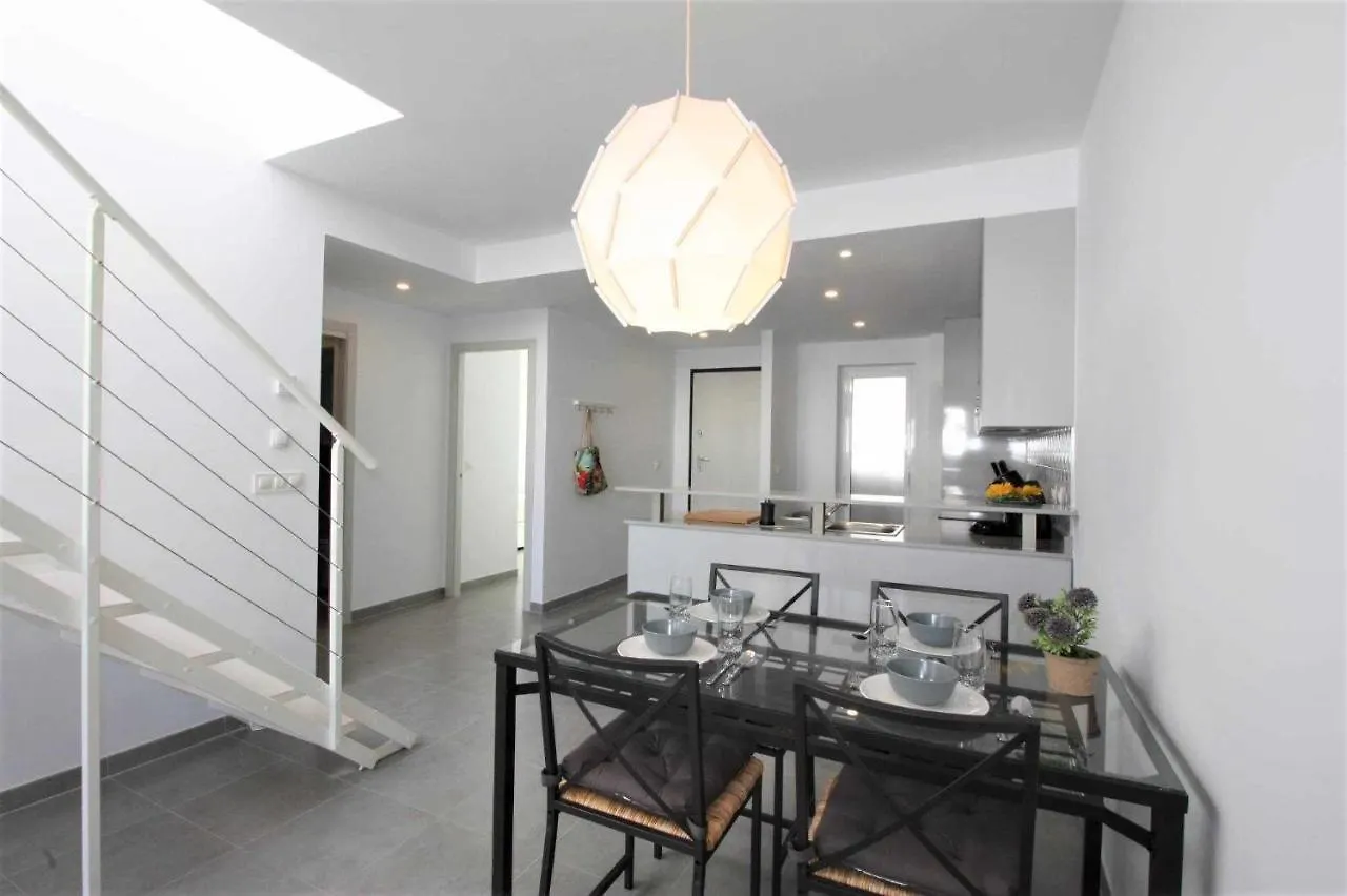 Apartamento Casa de Luz apartamento cerca de la playa con piscina comunitaria San Juan de los Terreros España