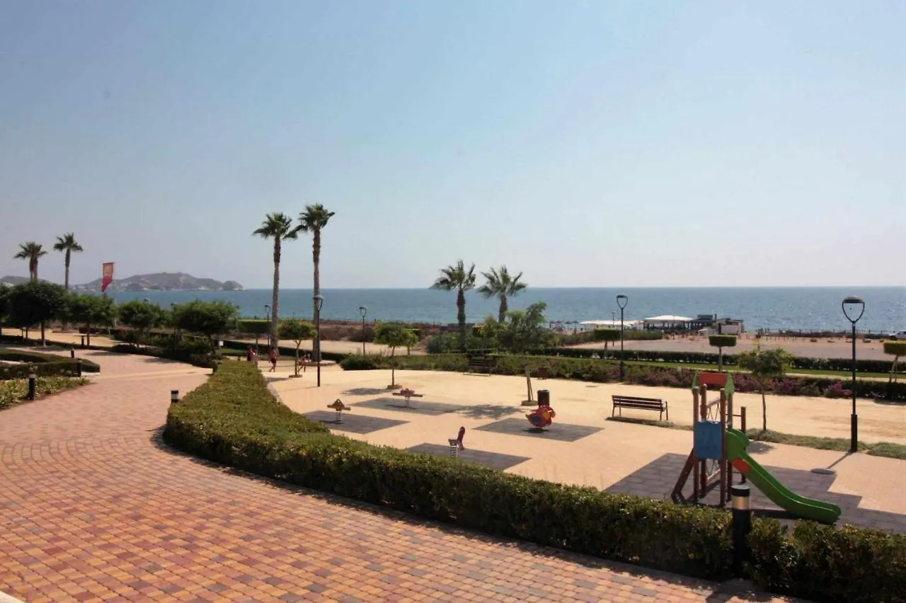 Apartamento Casa de Luz apartamento cerca de la playa con piscina comunitaria San Juan de los Terreros 0*,  España