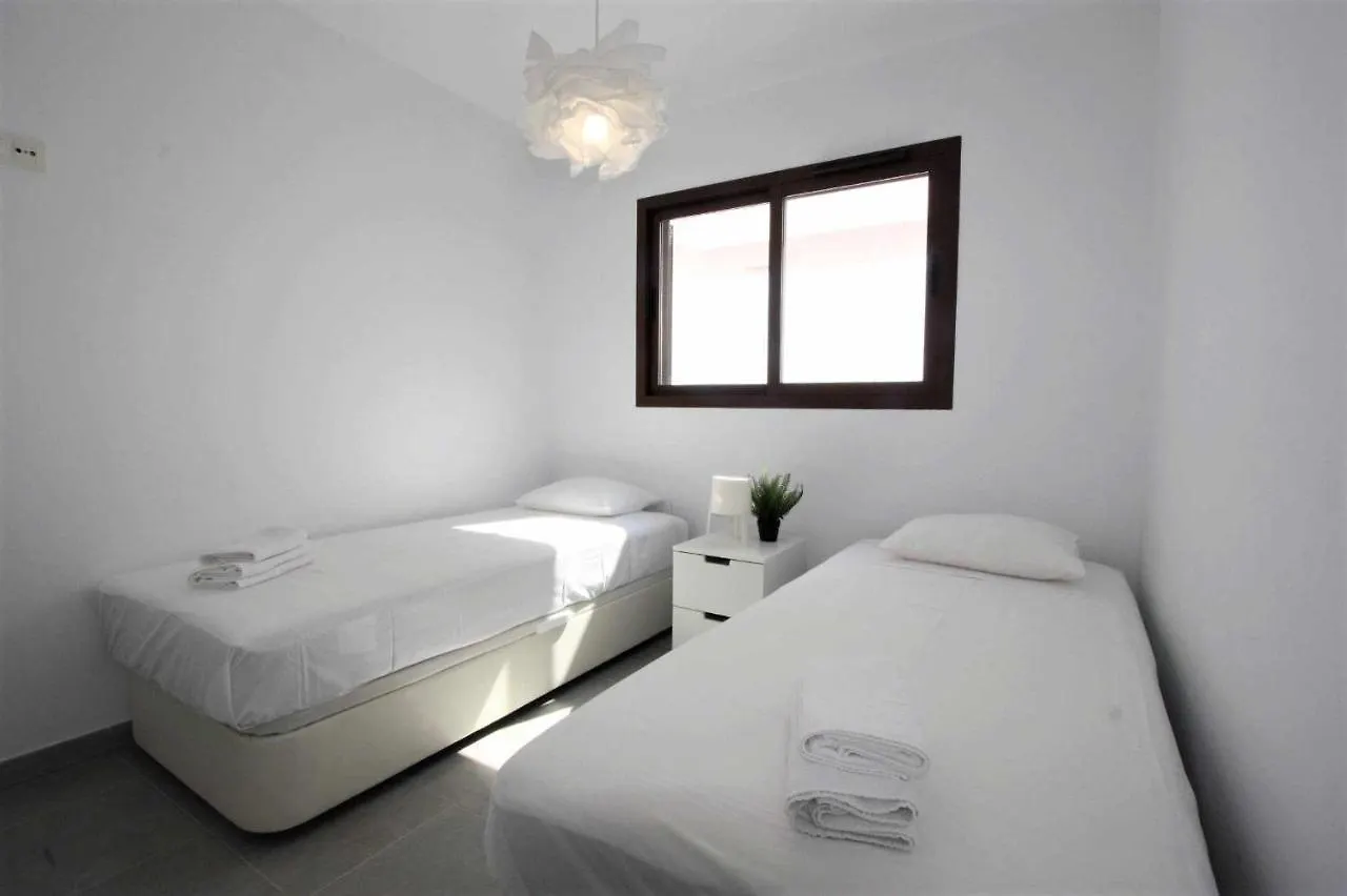 Apartamento Casa de Luz apartamento cerca de la playa con piscina comunitaria San Juan de los Terreros España